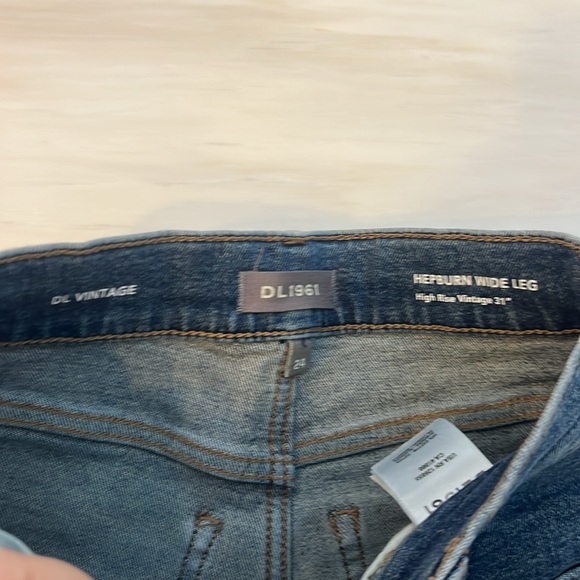 DL 1961 Hepburn High Rise Wide Leg Jeans made with RECOVER™ in Keys Raw - Picture 7 of 7